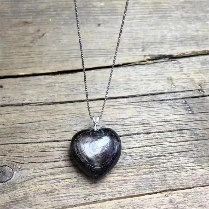 S925 Natural Hypersthene Heart Pendant Crystal Carving Polishing Mature Charm Jewelry Holiday Gift 10x18MM
S925 Natural Hypersthene Heart Pendant Crystal Carving Polishing Mature Charm Jewelry Holiday Gift 10x18MM