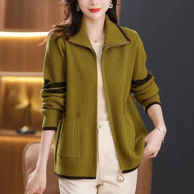 Autumn Women's Knitted Sweater Cardigan Jacket 2024 New Lapel Zipper Sweater Coat Female Loose Knit Sweatshirt Outerwear Tops
Autumn Women's Knitted Sweater Cardigan Jacket 2024 New Lapel Zipper Sweater Coat Female Loose Knit Sweatshirt Outerwear Tops
