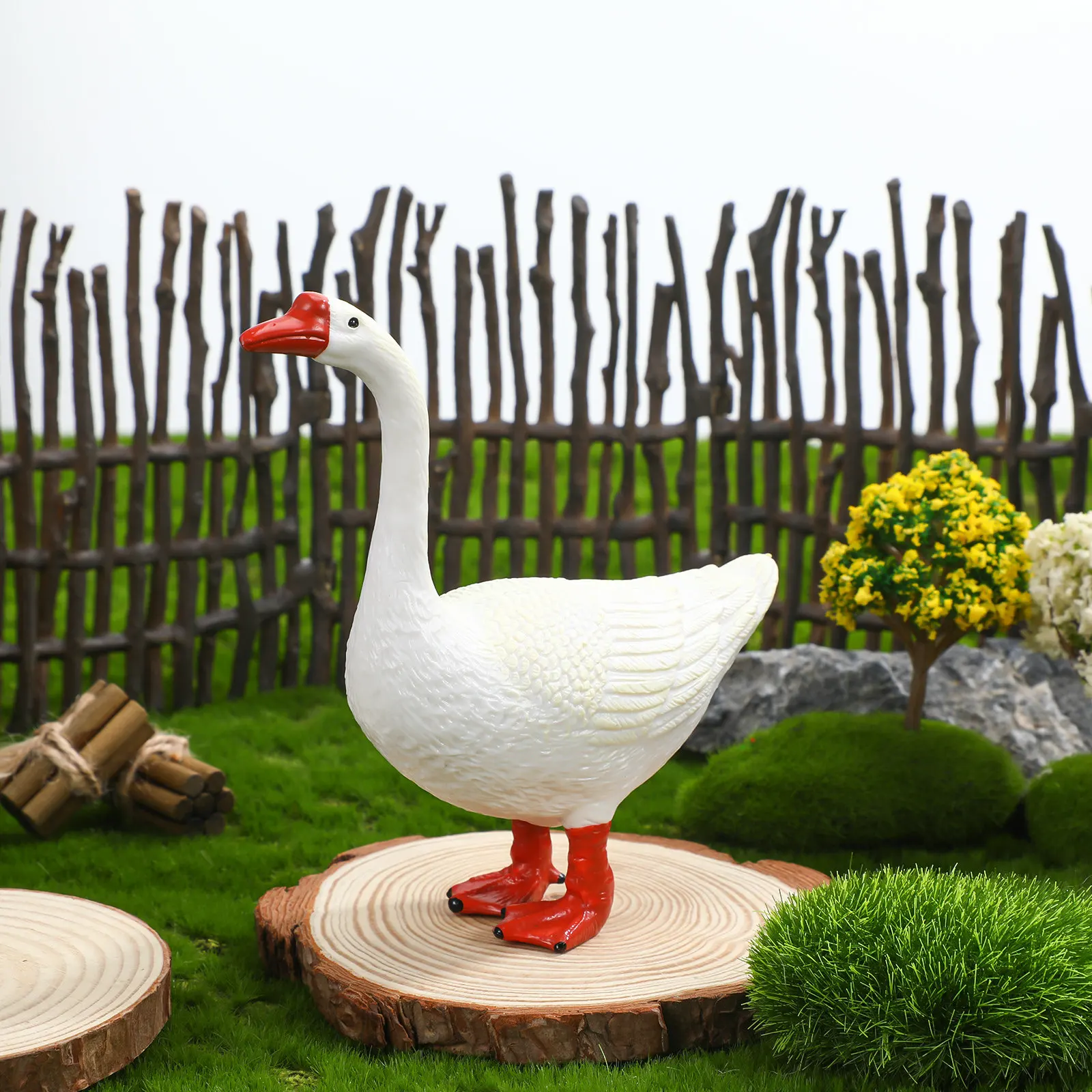 Lifelike Plastic Goose Statue Premium Craft Decoration Indoor Desktop Adornment Home Decor Simulation Goose Ornamental Sculpture
Lifelike Plastic Goose Statue Premium Craft Decoration Indoor Desktop Adornment Home Decor Simulation Goose Ornamental Sculpture