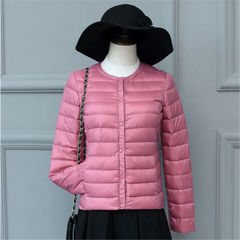 Warm Down Jacket 2023 Autumn Winter Women Ultra Light White Duck Down Coat Parkas Ladies Slim Thin Puffer Short Bigsize Outwears
Warm Down Jacket 2023 Autumn Winter Women Ultra Light White Duck Down Coat Parkas Ladies Slim Thin Puffer Short Bigsize Outwears