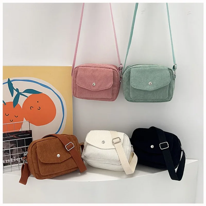 Corduroy Crossbody Bag Vintage Casual Shoulder Bag Solid Color Handbag with Zipper Adjustable Shoulder Straps Bandolera Hombre
Corduroy Crossbody Bag Vintage Casual Shoulder Bag Solid Color Handbag with Zipper Adjustable Shoulder Straps Bandolera Hombre