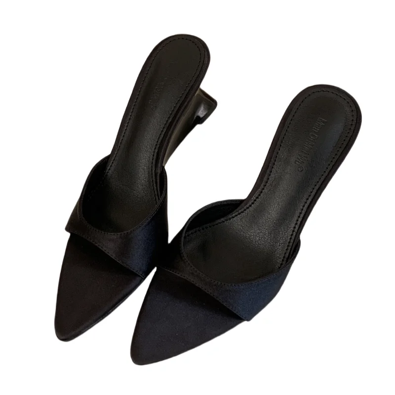 Purple Heels Woman Slippers Summer Pointed-Toe Wedge Sandals Black High Heels Ladies Shoes Elegant Outdoor Versatile Slippers
Purple Heels Woman Slippers Summer Pointed-Toe Wedge Sandals Black High Heels Ladies Shoes Elegant Outdoor Versatile Slippers