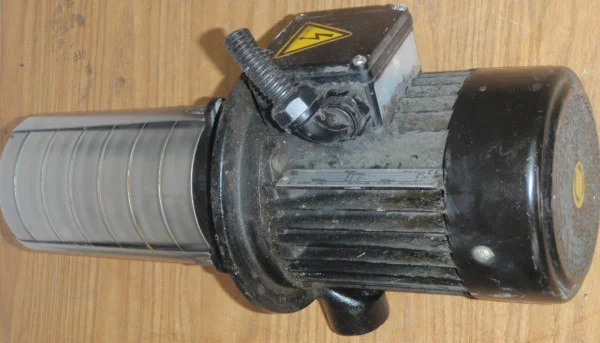 Насос 9728_50/60 Гц Дополнительная бирка нельзя читать Совершенно новый оригинальный точечный Plc
Насос 9728_50/60 Гц Дополнительная бирка нельзя читать Совершенно новый оригинальный точечный Plc