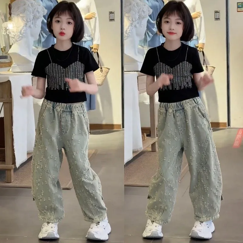 Cross Border Girls' Set, Ripped Jeans and Rhinestone Short Sleeved T-shirt, Fashionable Children's Clothing Two-piece Set
Cross Border Girls' Set, Ripped Jeans and Rhinestone Short Sleeved T-shirt, Fashionable Children's Clothing Two-piece Set