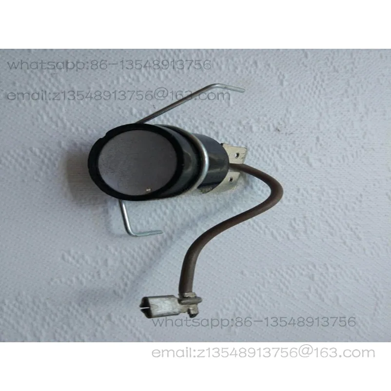 Compressor overload protector AE4440 AE4448 KME660-8 KME664-12 with bracket
Compressor overload protector AE4440 AE4448 KME660-8 KME664-12 with bracket