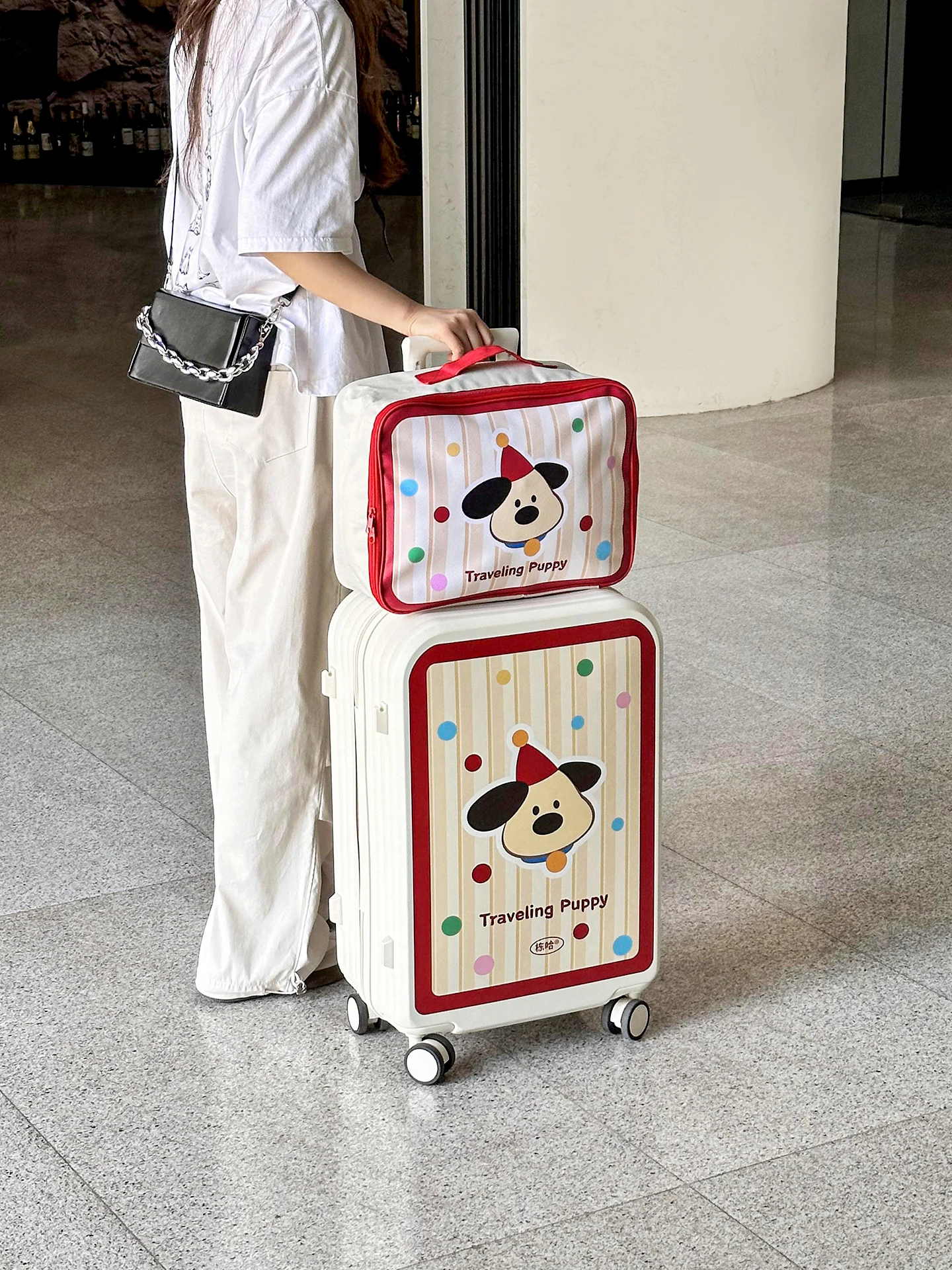 Travel Bag Large Capaci ort Trip Portable Lage Bag Handbag Carry-On Bag Outing Convenient Suitcase Cover Handbag
Travel Bag Large Capaci ort Trip Portable Lage Bag Handbag Carry-On Bag Outing Convenient Suitcase Cover Handbag