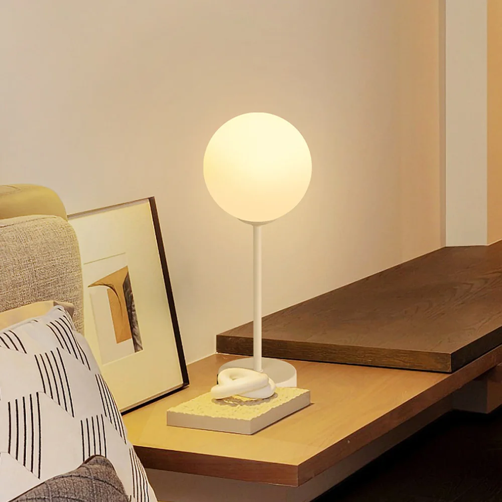 Rechargeable Night Light USB Modern Simple Touch Bar KTV Desktop Decorative Table Lamp Bedside Lamp for Bedroom
Rechargeable Night Light USB Modern Simple Touch Bar KTV Desktop Decorative Table Lamp Bedside Lamp for Bedroom