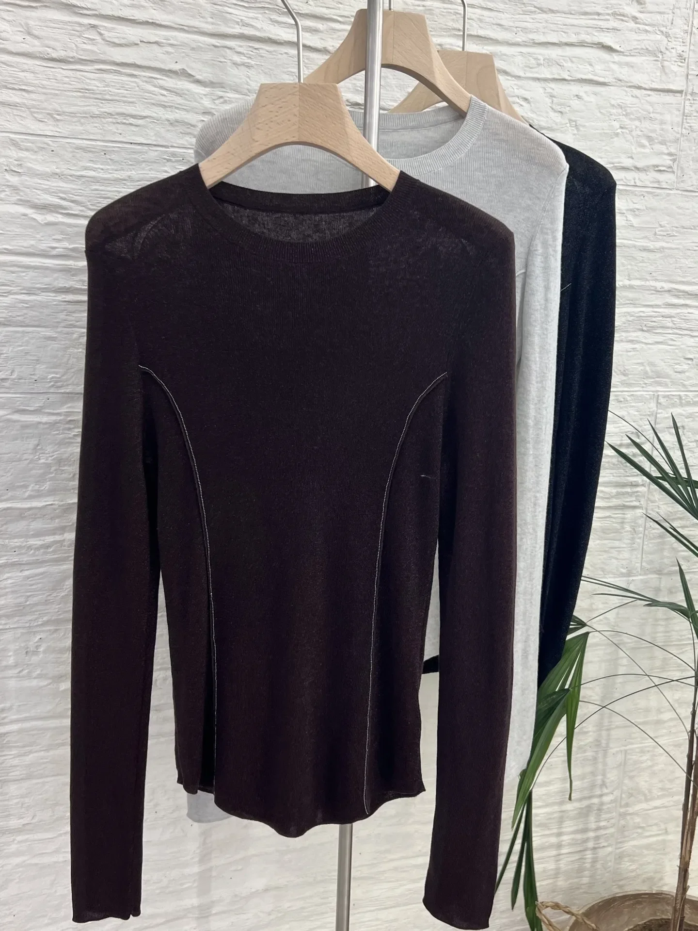 Beaded Chain Women Slim Sweater Wool Blend O-Neck Long Sleeve Casual Female Knitted Pullover
Beaded Chain Women Slim Sweater Wool Blend O-Neck Long Sleeve Casual Female Knitted Pullover