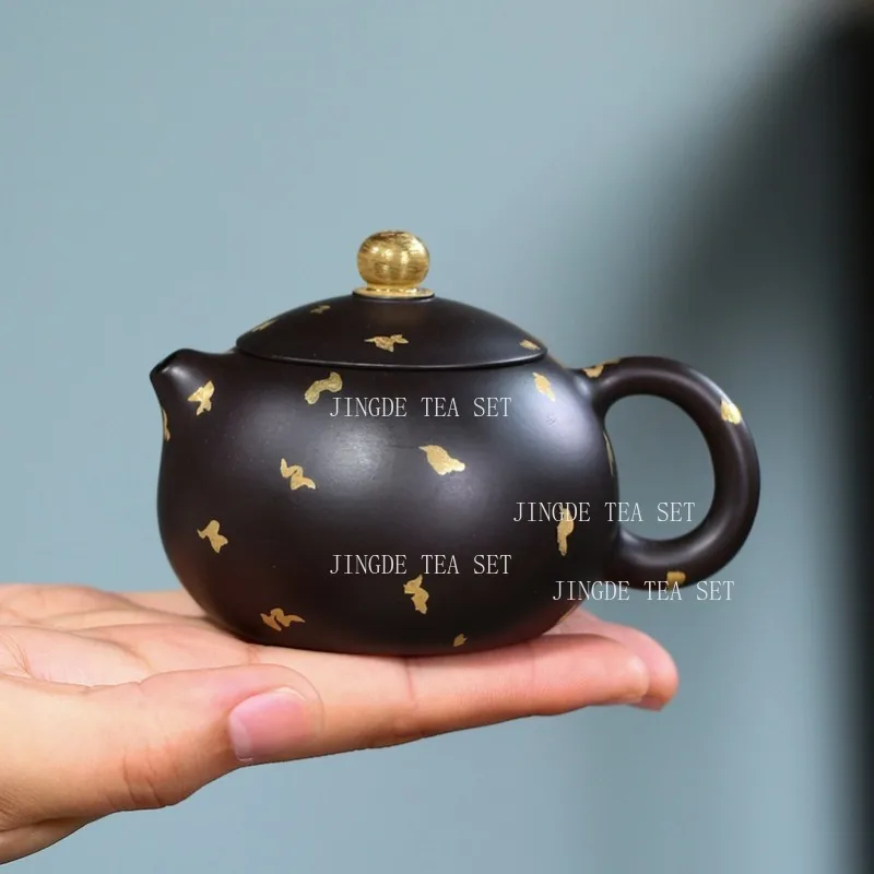 130ml Creative Yixing Purple Clay Pot Handmade Beauty Infusion Pot Authentic Chinese Purple Clay Tea Set Gold Tracing Teaware
130ml Creative Yixing Purple Clay Pot Handmade Beauty Infusion Pot Authentic Chinese Purple Clay Tea Set Gold Tracing Teaware
