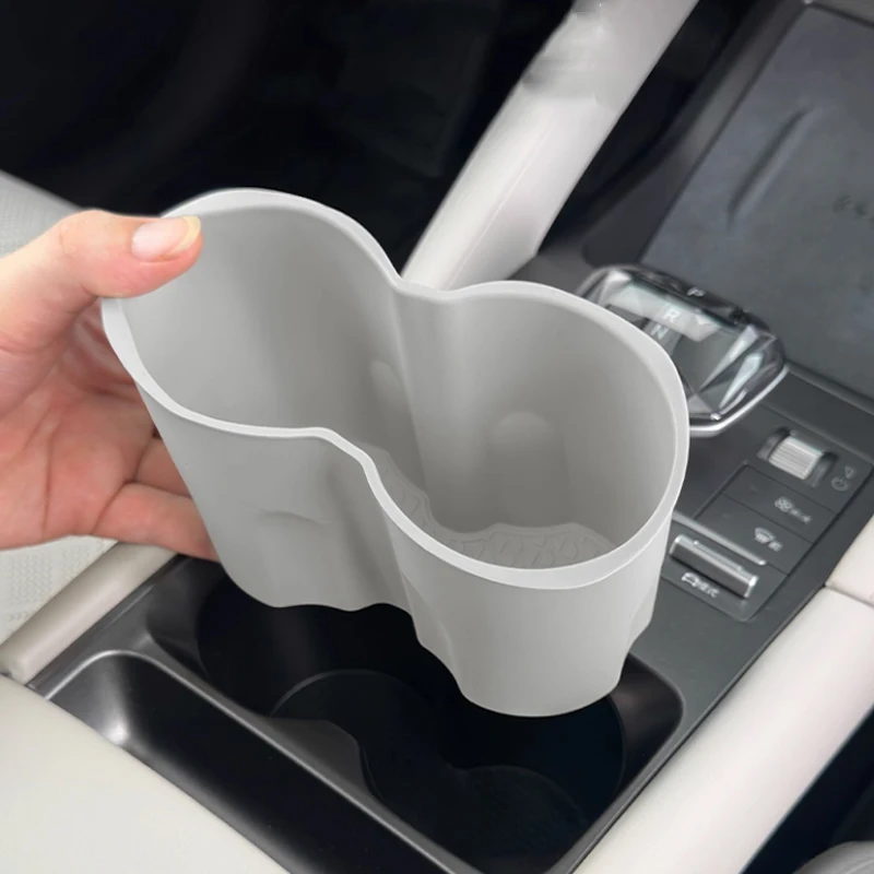 For BYD ATTO 2 Yuan UP 2025 2026 Silicone Cup Coaster Wireless Charging Protection Pad Car Accessories
For BYD ATTO 2 Yuan UP 2025 2026 Silicone Cup Coaster Wireless Charging Protection Pad Car Accessories