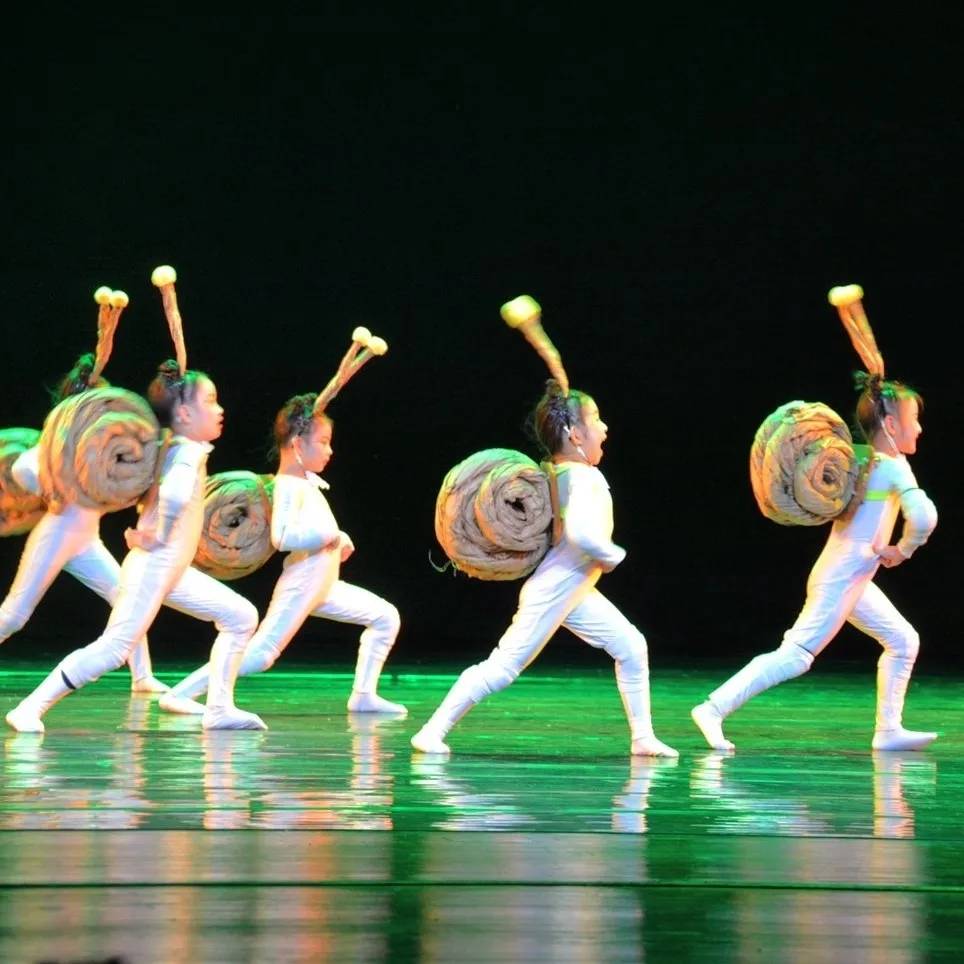 Snail Costume For Children Cute Animal Clothing School Performance Festival Dance Kids Halloween Costume
Snail Costume For Children Cute Animal Clothing School Performance Festival Dance Kids Halloween Costume