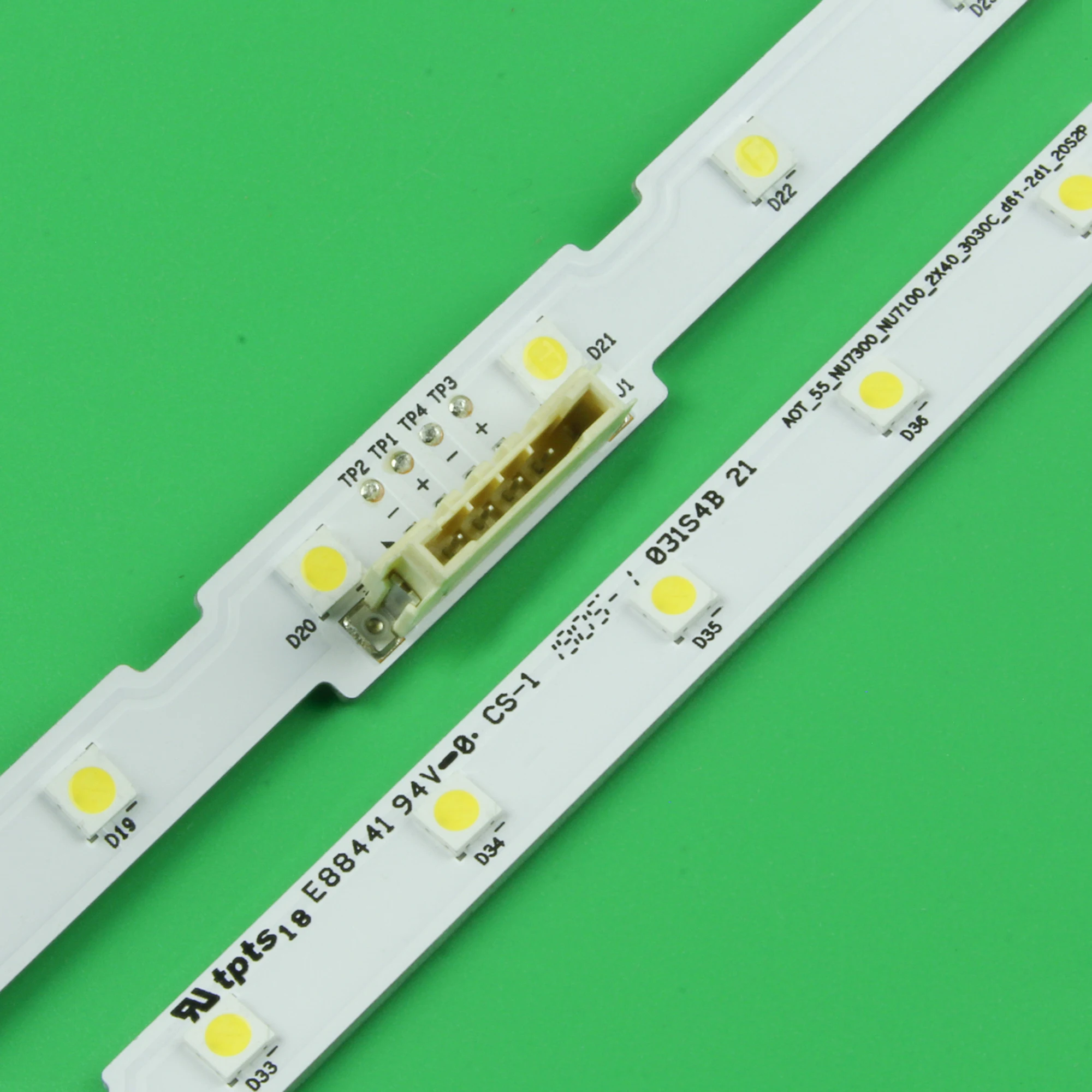 2pcs/Kit LED Strip For UN55NU7100 UE55NU7400 HG55EJ690 BN96-45913A L1 NU7.1/7.3 E5 CDM S20(2) LM41-00613A CY-CN055HGLV2H
2pcs/Kit LED Strip For UN55NU7100 UE55NU7400 HG55EJ690 BN96-45913A L1 NU7.1/7.3 E5 CDM S20(2) LM41-00613A CY-CN055HGLV2H