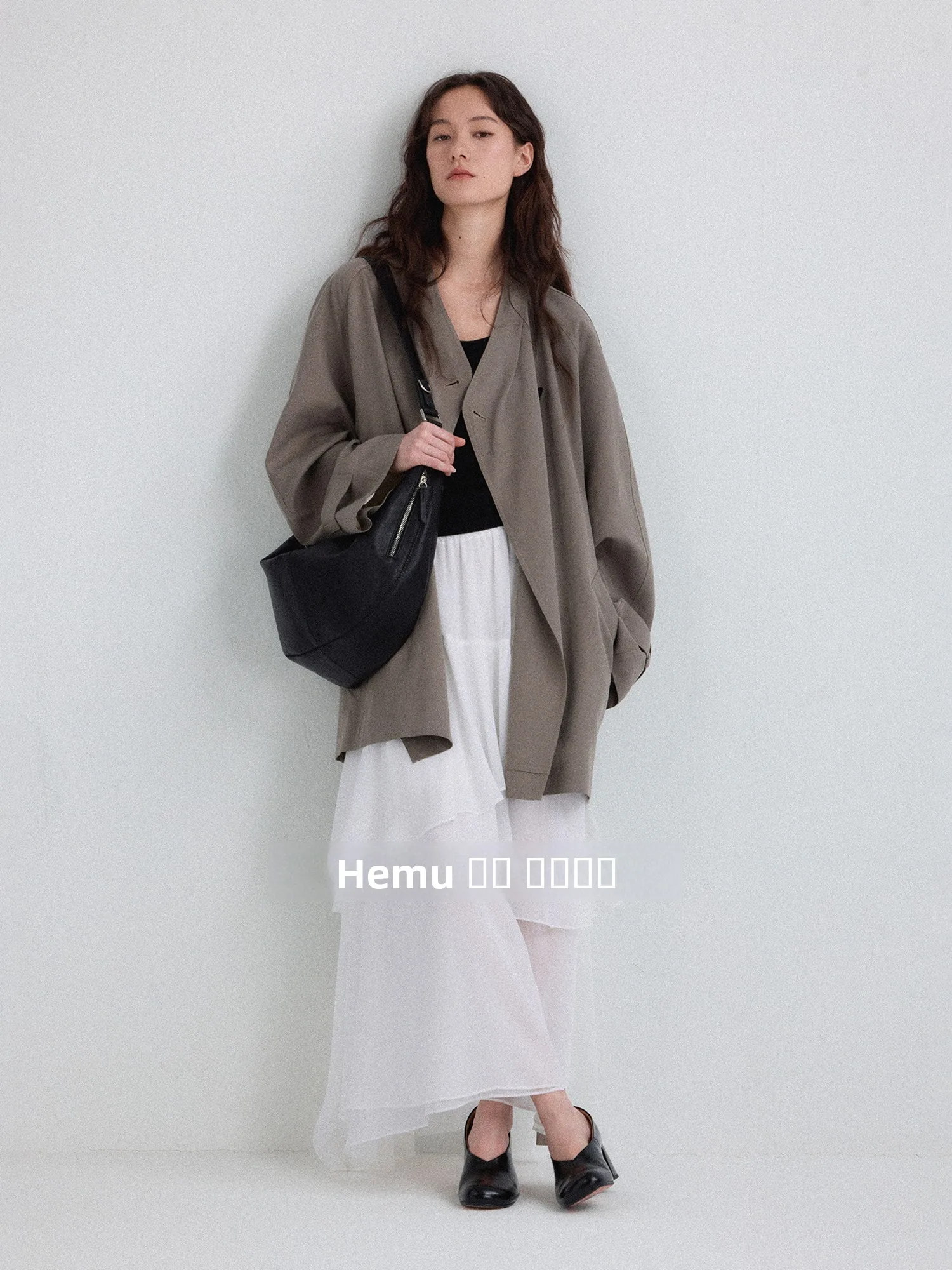 AMOR Heavyweight Sand Waed Lyocell Coat oulder Sve Insertion Medium Length Casual Sle Women's Windbreaker
AMOR Heavyweight Sand Waed Lyocell Coat oulder Sve Insertion Medium Length Casual Sle Women's Windbreaker