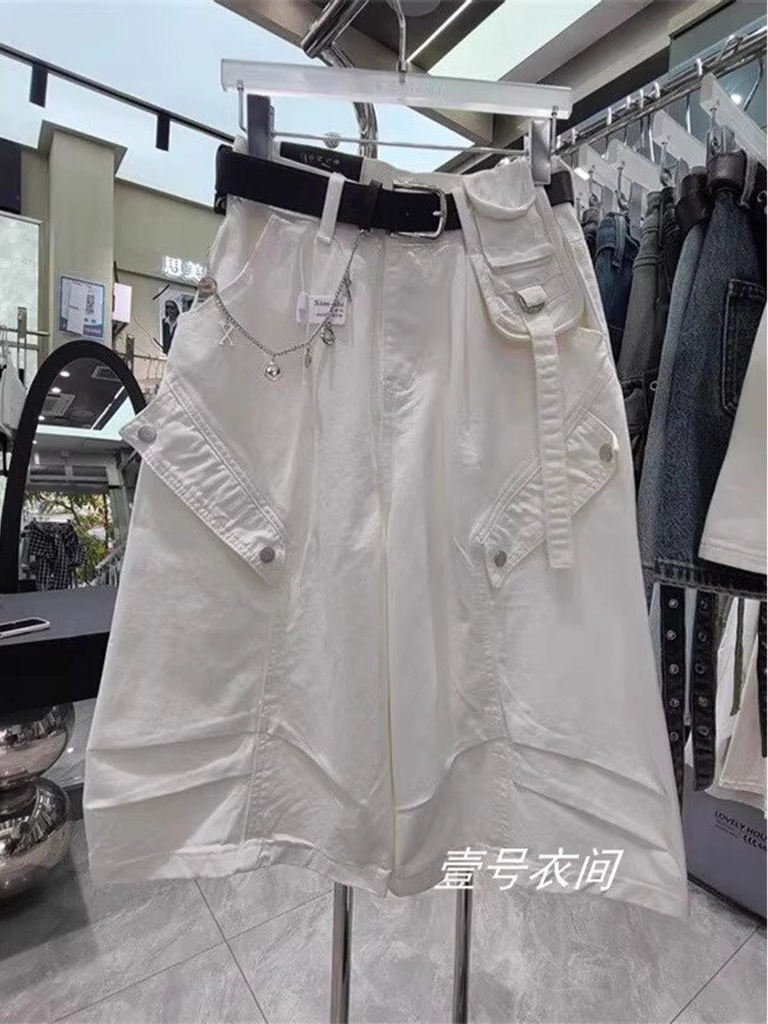 Women's White Baggy Cargo Pants Y2k Calf Length Pants Harajuku Oversize Wide Leg Pants Vintage Trousers Clothes Spring 2026 New
Women's White Baggy Cargo Pants Y2k Calf Length Pants Harajuku Oversize Wide Leg Pants Vintage Trousers Clothes Spring 2026 New