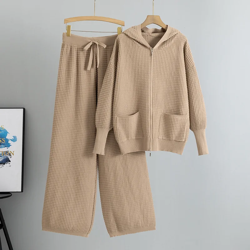 Women Spring Autumn Hooded Zipper Knitwears Sweater Cardigan Outfit Casual Wide Leg Pants 2025 Trend Knitted 2 Piece Sets B561
Women Spring Autumn Hooded Zipper Knitwears Sweater Cardigan Outfit Casual Wide Leg Pants 2025 Trend Knitted 2 Piece Sets B561