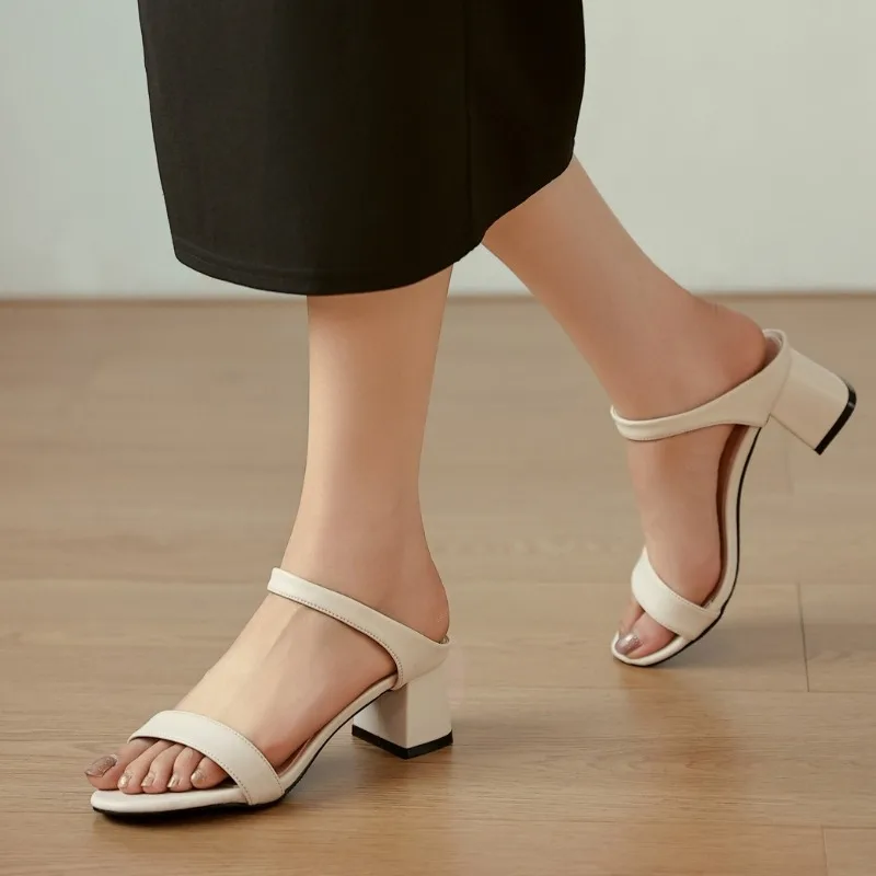 Size 31-43 Block Heel Cool Slippers Women's Summer Outer Wear 2026 New Thick High Heel Slippers
Size 31-43 Block Heel Cool Slippers Women's Summer Outer Wear 2026 New Thick High Heel Slippers