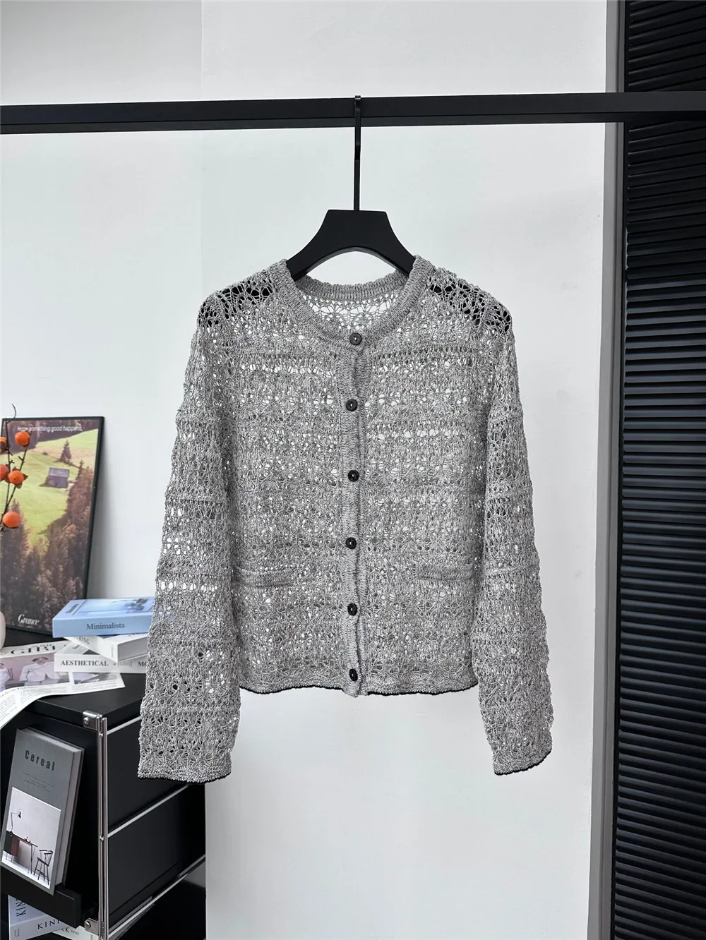 25 Summer New Product Round Neck Hollow-Out Sequin Glitter Single breasted Loose and Versatile Knitted Long Sleeve Women's Top
25 Summer New Product Round Neck Hollow-Out Sequin Glitter Single breasted Loose and Versatile Knitted Long Sleeve Women's Top