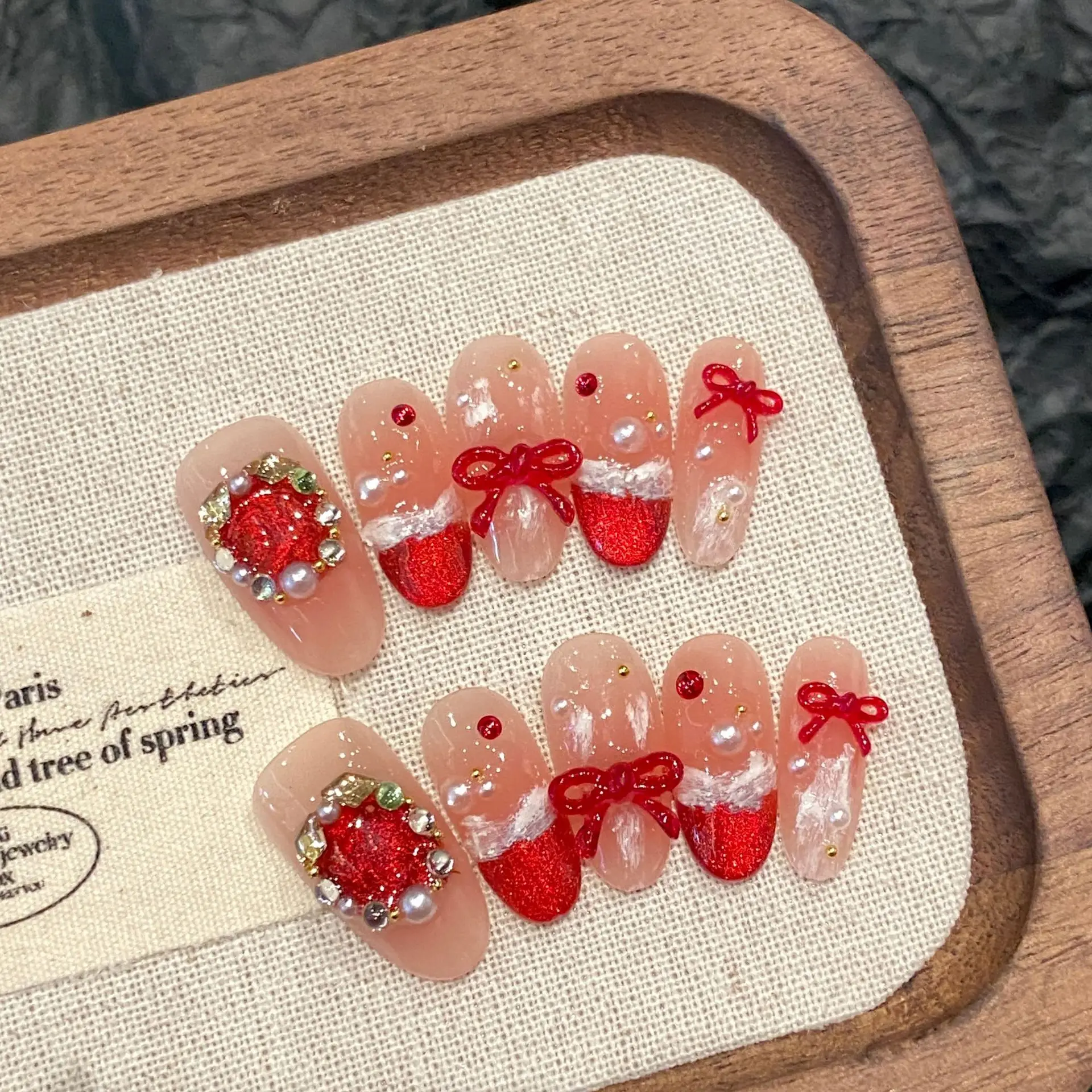 10pcs Set of Reusable Handmade Full-Coverage Almond-Shaped Red Heart Bow Nail Stickers for Women 3D Butterfly Design Fake Nails
10pcs Set of Reusable Handmade Full-Coverage Almond-Shaped Red Heart Bow Nail Stickers for Women 3D Butterfly Design Fake Nails