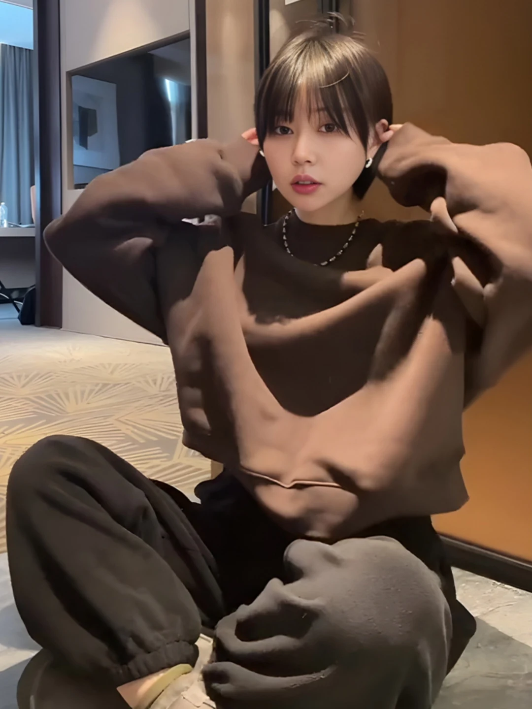 Женская утепленная толстовка оверсайз с круглым вырезом, свободного кроя, осенне-зимняя, для невысоких женщин
Женская утепленная толстовка оверсайз с круглым вырезом, свободного кроя, осенне-зимняя, для невысоких женщин