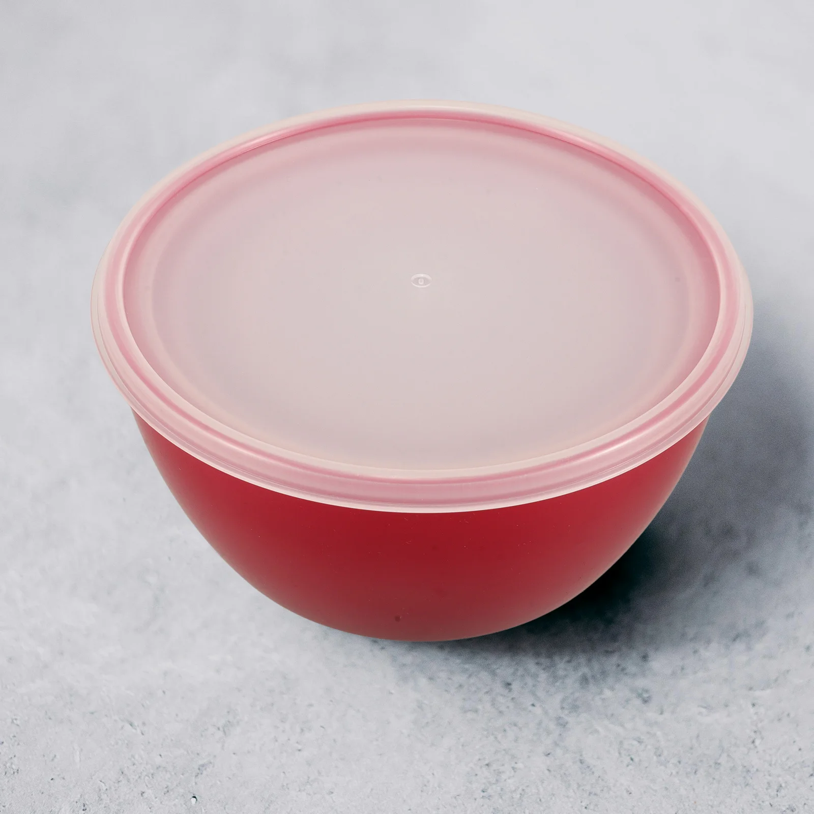 4Pcs Pink Plastic Salad Serving Bowls with Lids Multipurpose Prep Mixing Containers for Kitchen Food Storage Freshness Retention
4Pcs Pink Plastic Salad Serving Bowls with Lids Multipurpose Prep Mixing Containers for Kitchen Food Storage Freshness Retention