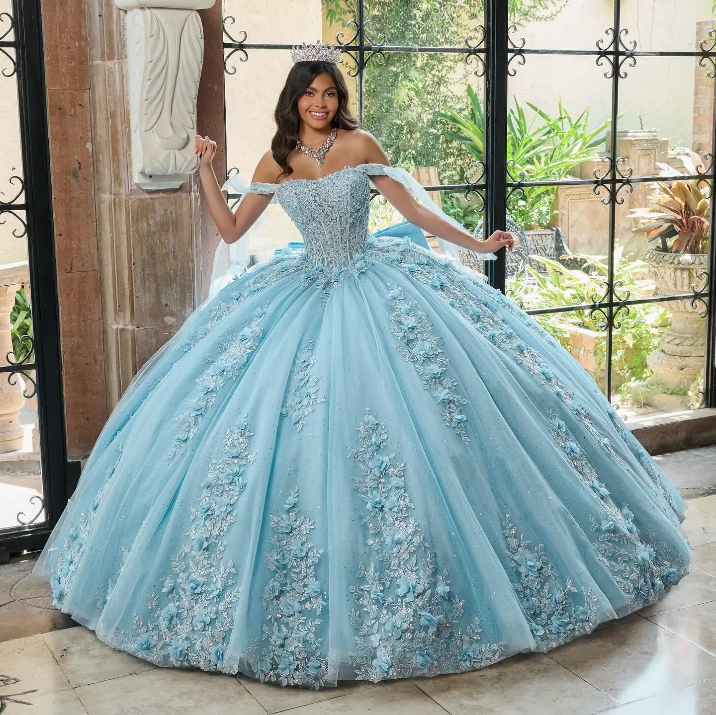 Blue Ball Gown Evening Dresses Woman Lace Applique Flowers Quinceanera Dress Exquisite Corset Pageant Gowns with Bow Customized
Blue Ball Gown Evening Dresses Woman Lace Applique Flowers Quinceanera Dress Exquisite Corset Pageant Gowns with Bow Customized