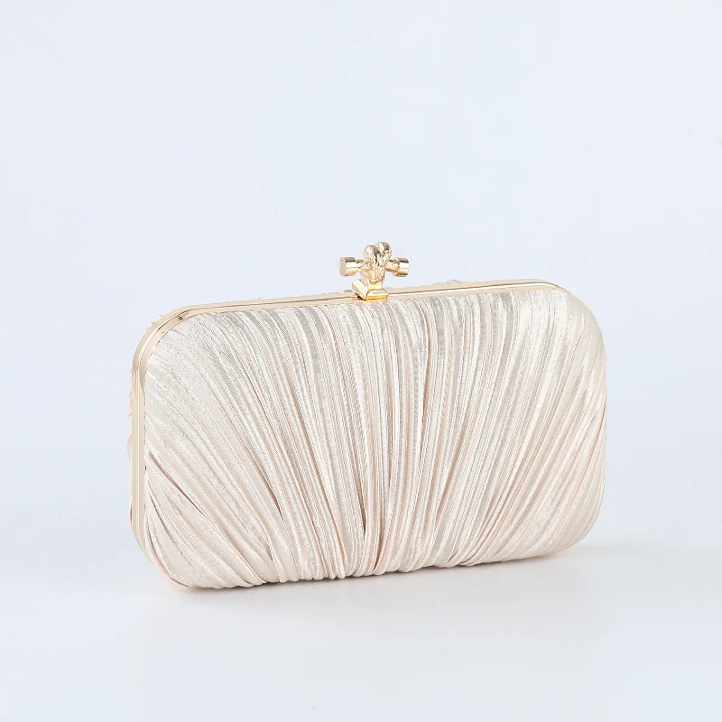 Women's Wedding Bags New Simple Design Banquet Hand Bag Ladies Elegant Portable Evening Dinner Bag Formal Party Pleated Purses
Women's Wedding Bags New Simple Design Banquet Hand Bag Ladies Elegant Portable Evening Dinner Bag Formal Party Pleated Purses