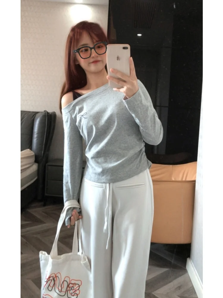 Sumui150 Short Shoulder T-Shirt Women's Casual Style Long Sleeve Fake Two-Piece Spring Summer High Waist Slim Fit Top
Sumui150 Short Shoulder T-Shirt Women's Casual Style Long Sleeve Fake Two-Piece Spring Summer High Waist Slim Fit Top