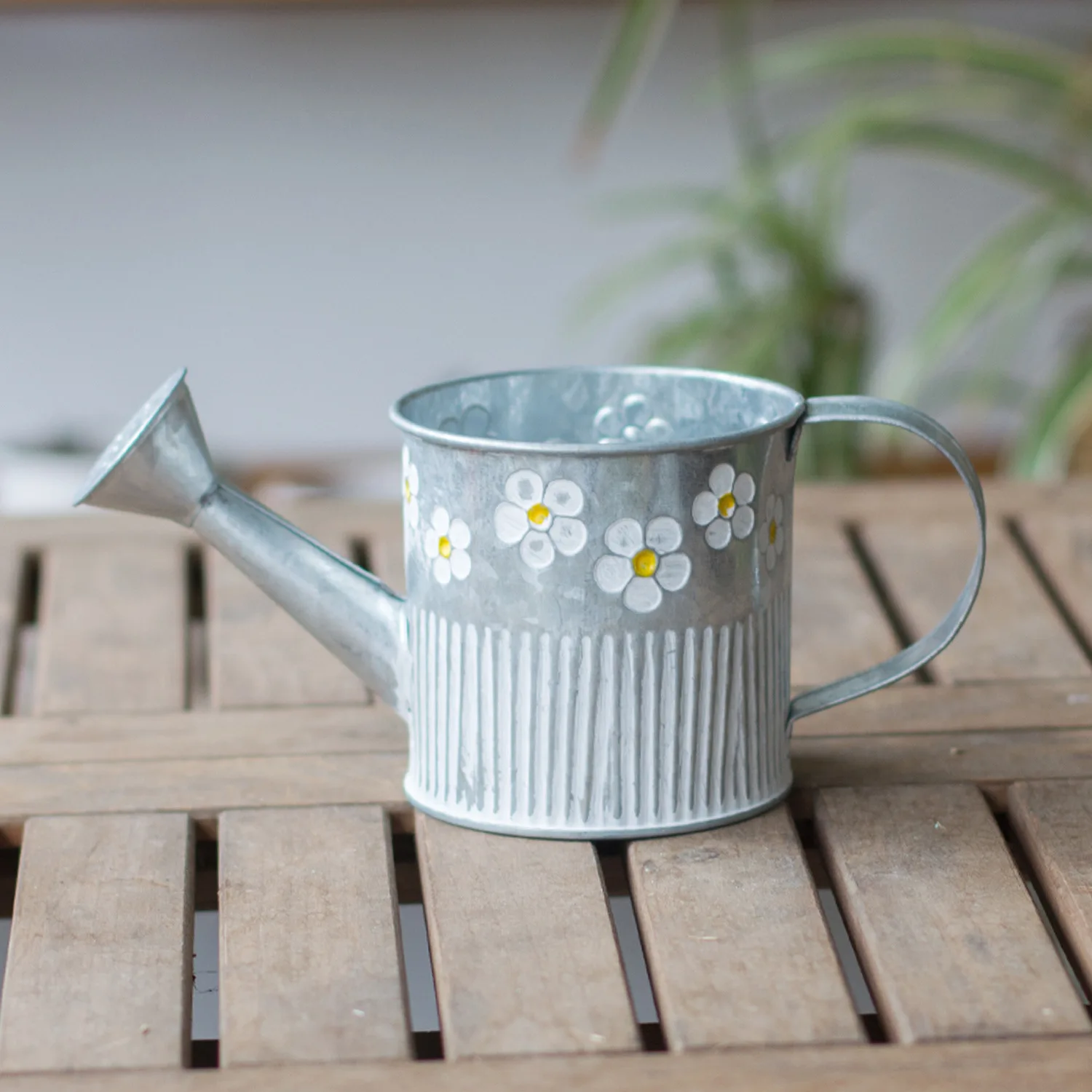 YFY old-fashioned printed tin flower utensils, flower pots, flower buckets, showers, pastoral retro gardens, Japanese groceries
YFY old-fashioned printed tin flower utensils, flower pots, flower buckets, showers, pastoral retro gardens, Japanese groceries