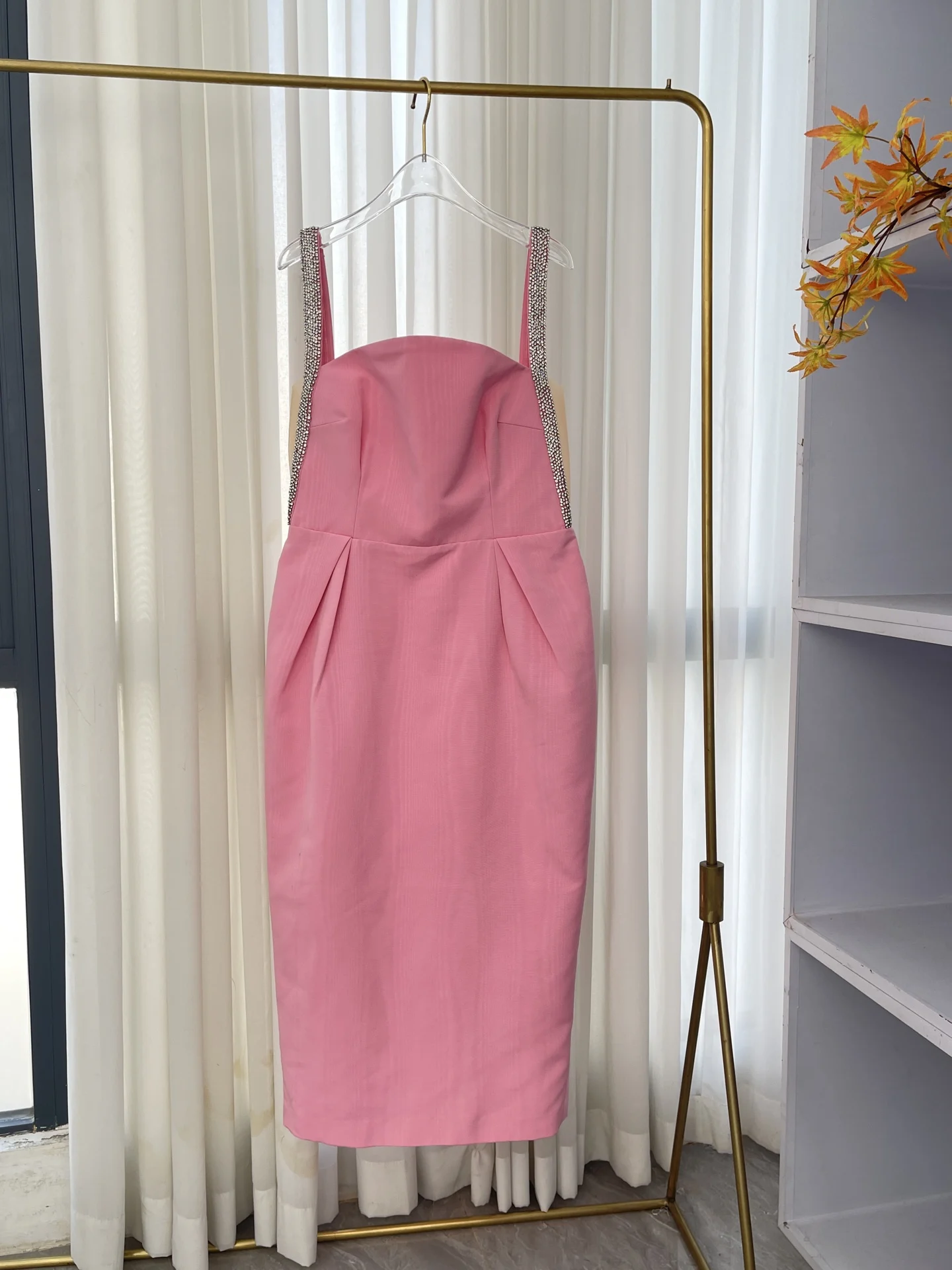Pink Rhinestone Embellished Straps Fitted Silhouette Side Pleats Back Slit Midi Dress
Pink Rhinestone Embellished Straps Fitted Silhouette Side Pleats Back Slit Midi Dress