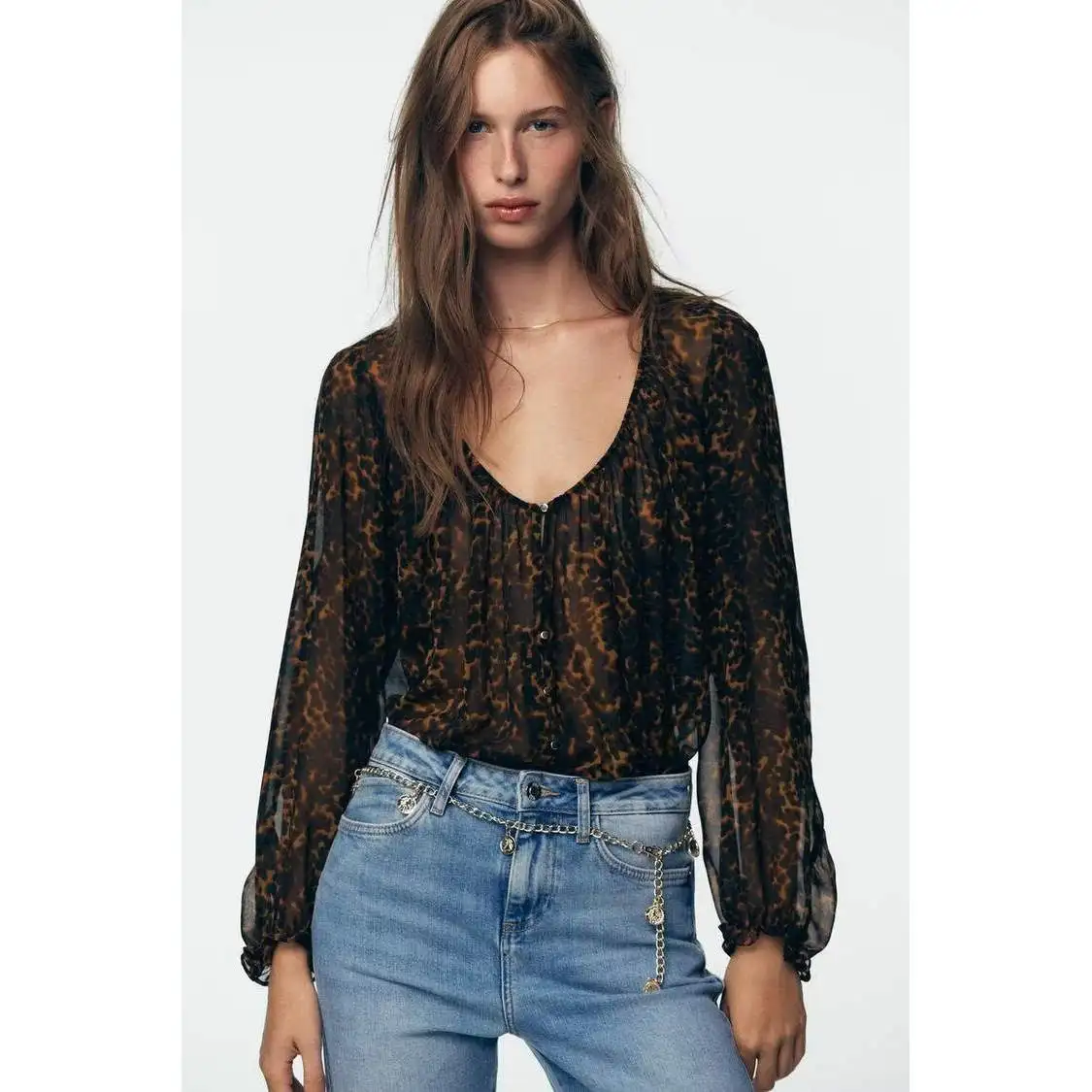 Ele Animal Print ftone irt и комплект широких брюк, женский модный ансамбль V Ne Long Sve, осенняя сезонная одежда
Ele Animal Print ftone irt и комплект широких брюк, женский модный ансамбль V Ne Long Sve, осенняя сезонная одежда