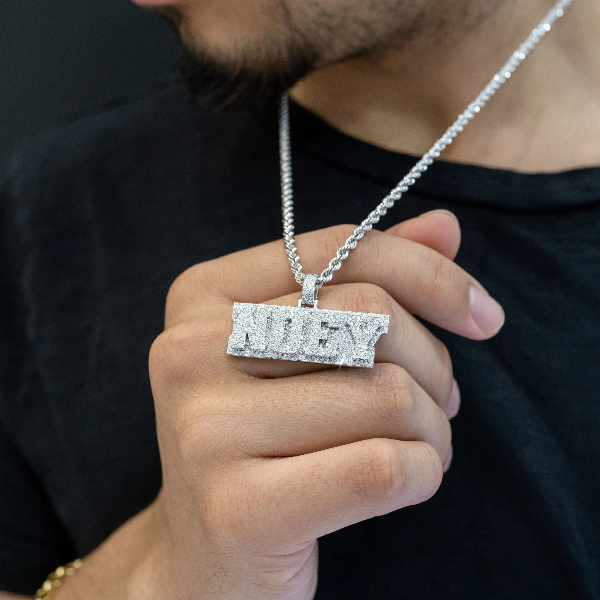 3D Custom Name Necklace Double Layer Diamond Letter Pendant Zircon HipHop Nameplate Necklace Personalized Gift for Women
3D Custom Name Necklace Double Layer Diamond Letter Pendant Zircon HipHop Nameplate Necklace Personalized Gift for Women