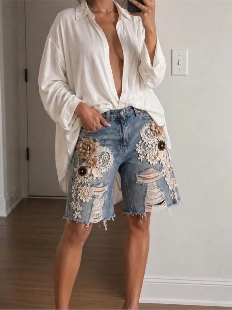 High Waist Embroidered Holely Loose Shorts Women's Straight Leg Jeans Blue Denim Button Fly Plant Floral Pattern Loose Fit
High Waist Embroidered Holely Loose Shorts Women's Straight Leg Jeans Blue Denim Button Fly Plant Floral Pattern Loose Fit
