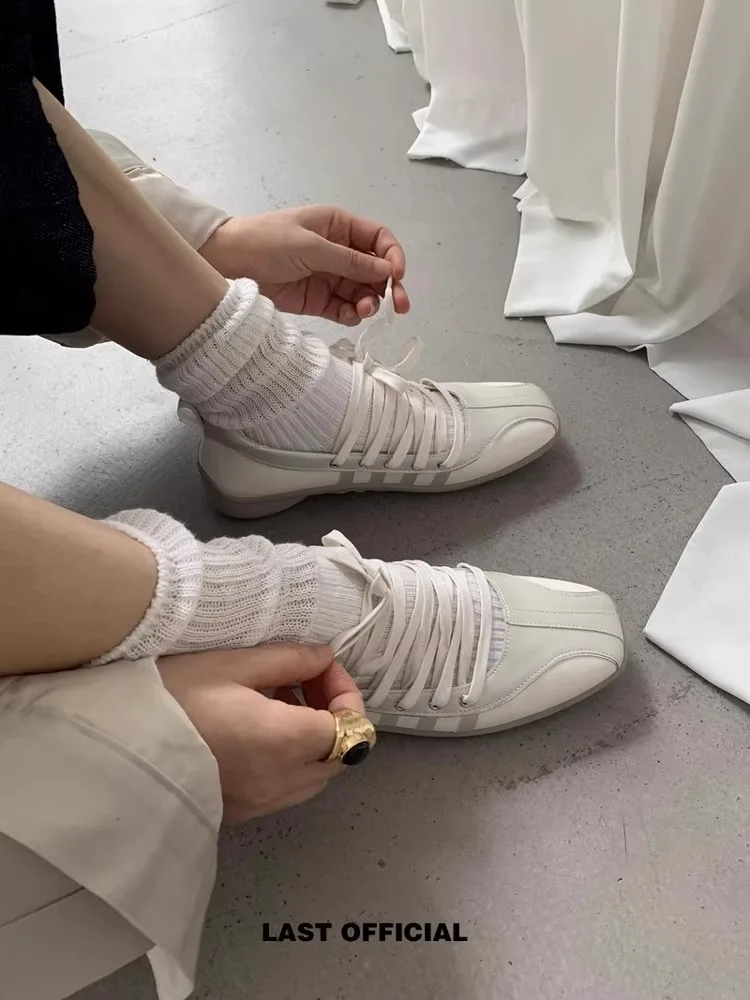 Casual Silver Mary Jane Women's Shoes 2025 New Spring Soft Leather Sports Ballet Single Shoes
Casual Silver Mary Jane Women's Shoes 2025 New Spring Soft Leather Sports Ballet Single Shoes