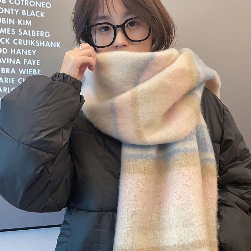 2025 Winter Thick Warm Scarf Women Cashmere Shawl and Wraps Pashmina Neckerchief Bufanda Female Rainbow Hairy Tessel New
2025 Winter Thick Warm Scarf Women Cashmere Shawl and Wraps Pashmina Neckerchief Bufanda Female Rainbow Hairy Tessel New