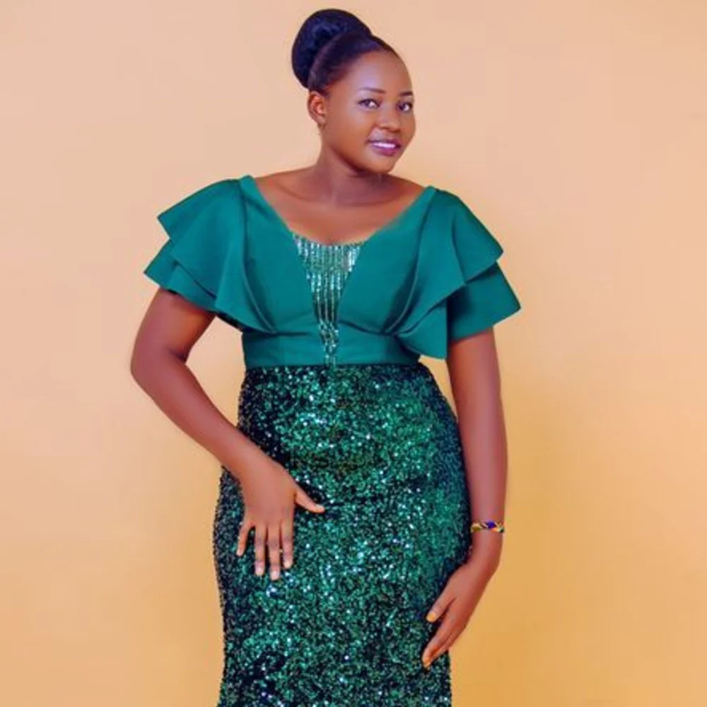 Evening Party Dresses Women New 2024 Fashion V-neck Short Sleeve Green Dresses Elegant Slim Sequin Elegant Women's Dresses
Evening Party Dresses Women New 2024 Fashion V-neck Short Sleeve Green Dresses Elegant Slim Sequin Elegant Women's Dresses