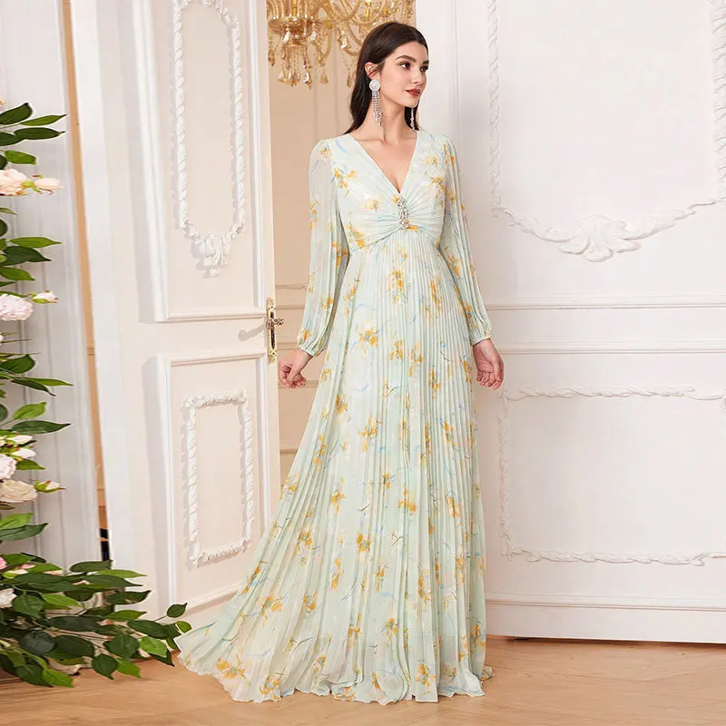 Elegant pearl chiffon dress women's fashion, fresh and sweet printed banquet evening dress, new high-end simple temperament clas
Elegant pearl chiffon dress women's fashion, fresh and sweet printed banquet evening dress, new high-end simple temperament clas