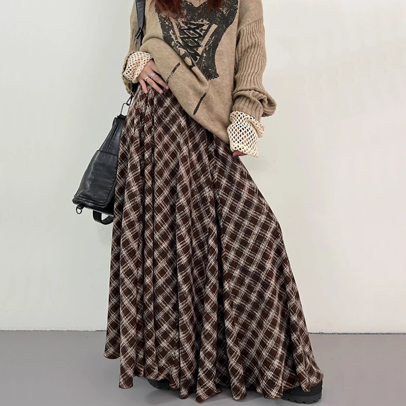 Women's Spliced Maxi Skirt In Brown Check A-line Skirt With Full Hem
Women's Spliced Maxi Skirt In Brown Check A-line Skirt With Full Hem