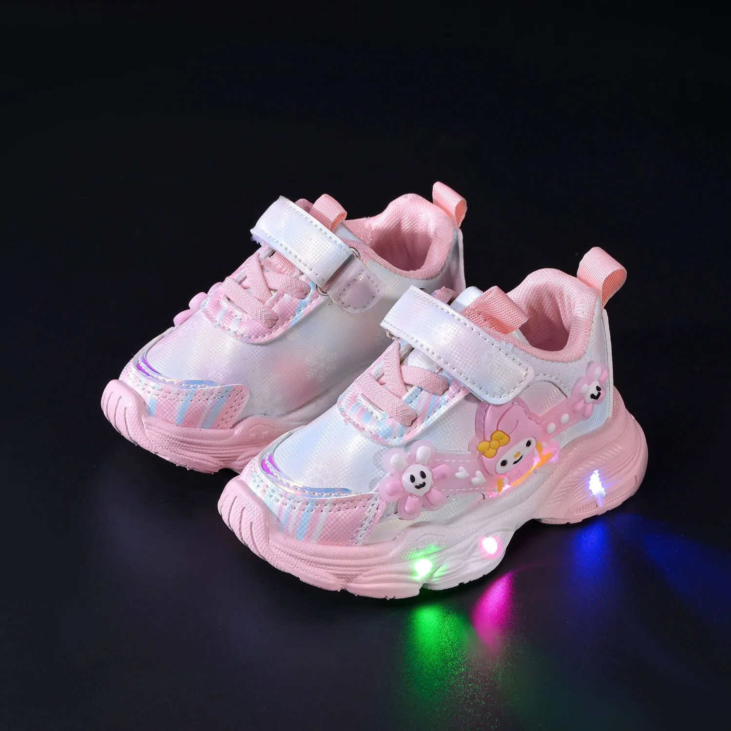 Sanrio hello kitty lights up casual shoes girl spring fall new LED sports shoes Sneakers children princess student running shoes
Sanrio hello kitty lights up casual shoes girl spring fall new LED sports shoes Sneakers children princess student running shoes
