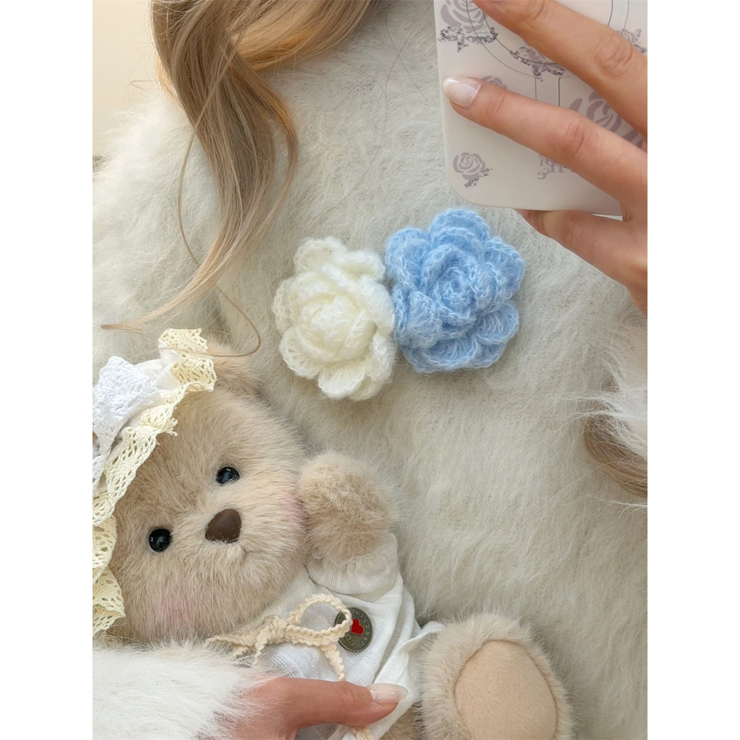 Handmade Crochet Flower Brooch for Women Girls Mohair Wool Floral Pin Soft Fuzzy Vintage Style Brooches Accessories Gifts
Handmade Crochet Flower Brooch for Women Girls Mohair Wool Floral Pin Soft Fuzzy Vintage Style Brooches Accessories Gifts