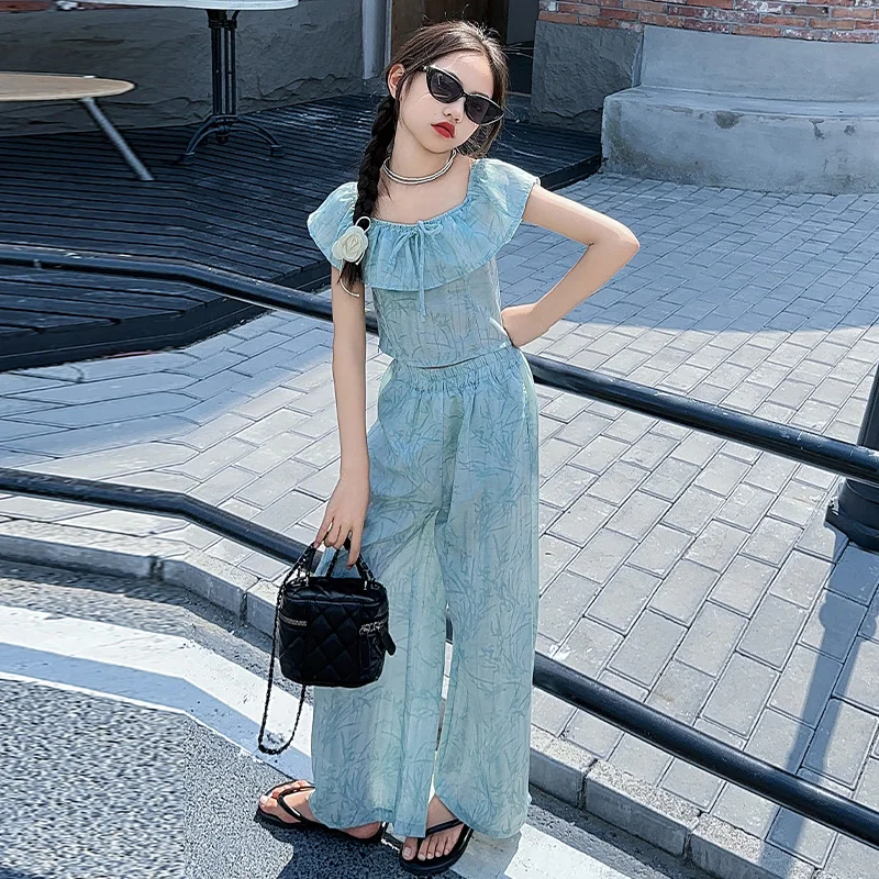Sweet Girl's Clothes Set Mint Green two-piece summer Thin Ruffle edge Blouse Top wide leg pants fashionable Children' 2pcs Suits
Sweet Girl's Clothes Set Mint Green two-piece summer Thin Ruffle edge Blouse Top wide leg pants fashionable Children' 2pcs Suits