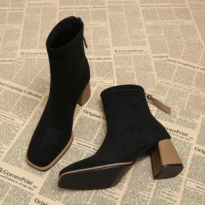 Suede Women Ankle Boots Chelsea Boots Ladies Concise Thick Heel Short Botas Zapatos De Mujer 2025 Autumn Winter
Suede Women Ankle Boots Chelsea Boots Ladies Concise Thick Heel Short Botas Zapatos De Mujer 2025 Autumn Winter