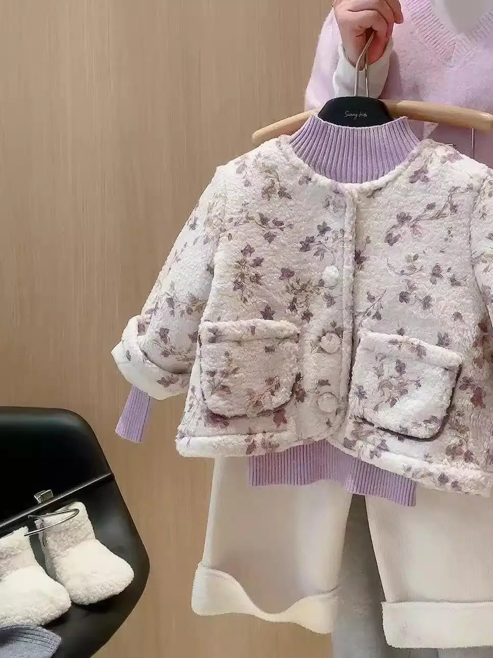 Thiened Cotton Padded round Ne Children's Jaet Winter New Sle Warm Purple Flaby Girl's Filled Top Trendy ort ...
Thiened Cotton Padded round Ne Children's Jaet Winter New Sle Warm Purple Flaby Girl's Filled Top Trendy ort ...