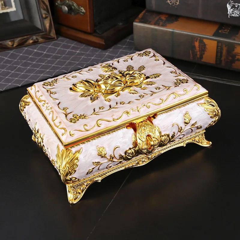 Luxury Large Zinc Alloy Jewelry Storage Box Organizer For Women Girl Jewelry Box For Necklace And Earrings
Luxury Large Zinc Alloy Jewelry Storage Box Organizer For Women Girl Jewelry Box For Necklace And Earrings