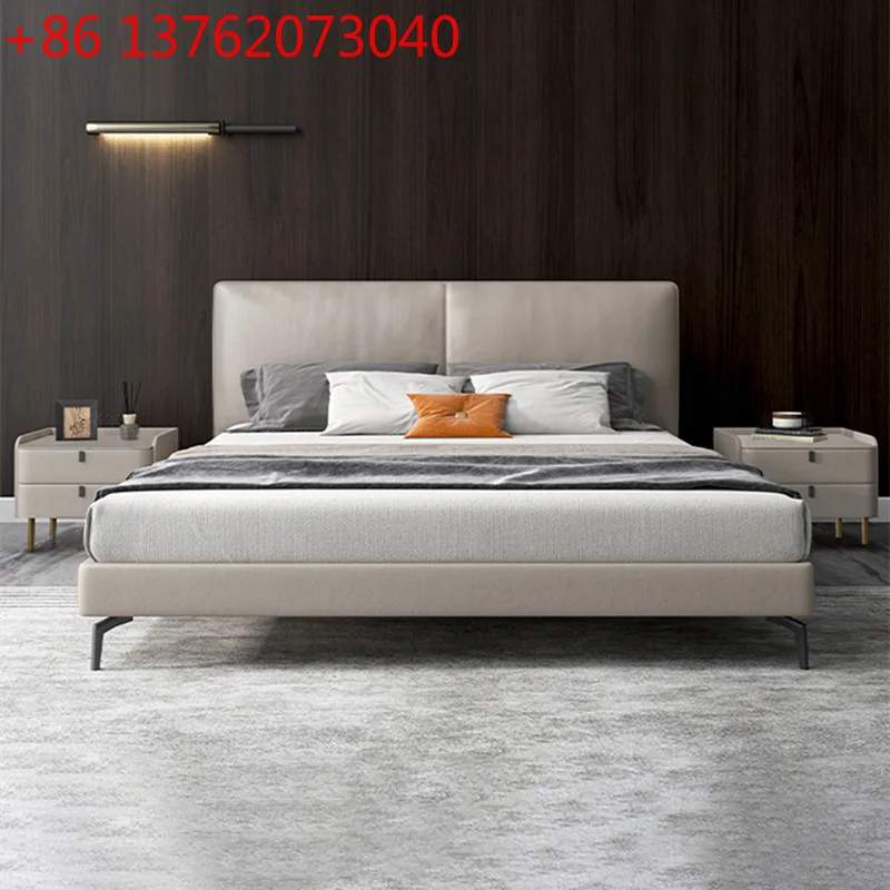 Italian minimalist leather bed 1.8 meters double bed small flat edge bed
Italian minimalist leather bed 1.8 meters double bed small flat edge bed