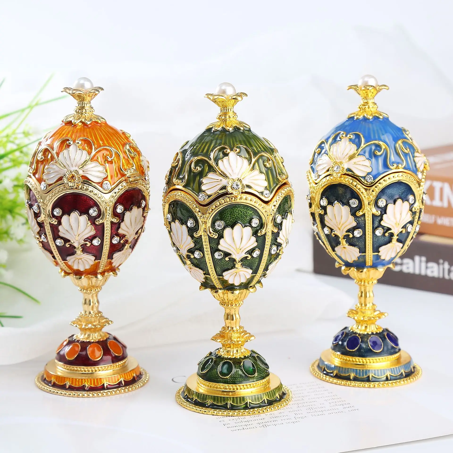 Light luxury metal crafts enamel color Russian pearl egg jewelry box ornament
Light luxury metal crafts enamel color Russian pearl egg jewelry box ornament