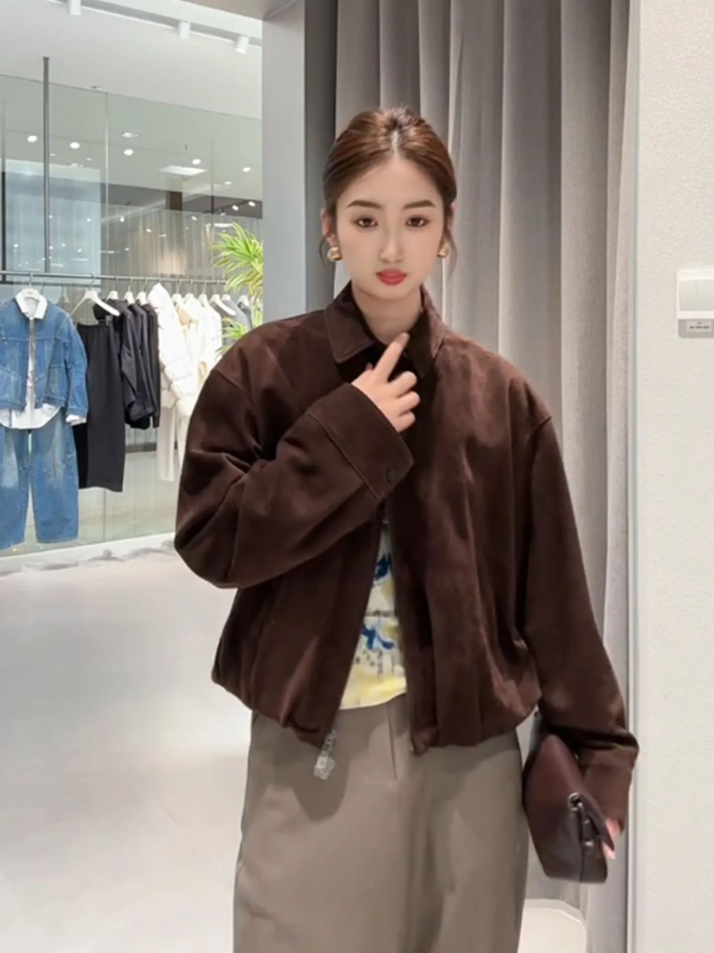 Ретро-пальто оверсайз коричневого цвета для женщин, с отложным воротником, весна 2026, модный топ для женщин, маленький размер
Ретро-пальто оверсайз коричневого цвета для женщин, с отложным воротником, весна 2026, модный топ для женщин, маленький размер