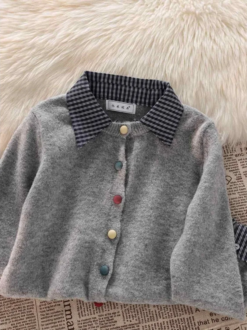 plus Size Women's Knitted ort Sweater Coat Casual Sle Plaid Splicing Turn-down Collar Fake Two-Piece Spring Autumn Cardigan
plus Size Women's Knitted ort Sweater Coat Casual Sle Plaid Splicing Turn-down Collar Fake Two-Piece Spring Autumn Cardigan