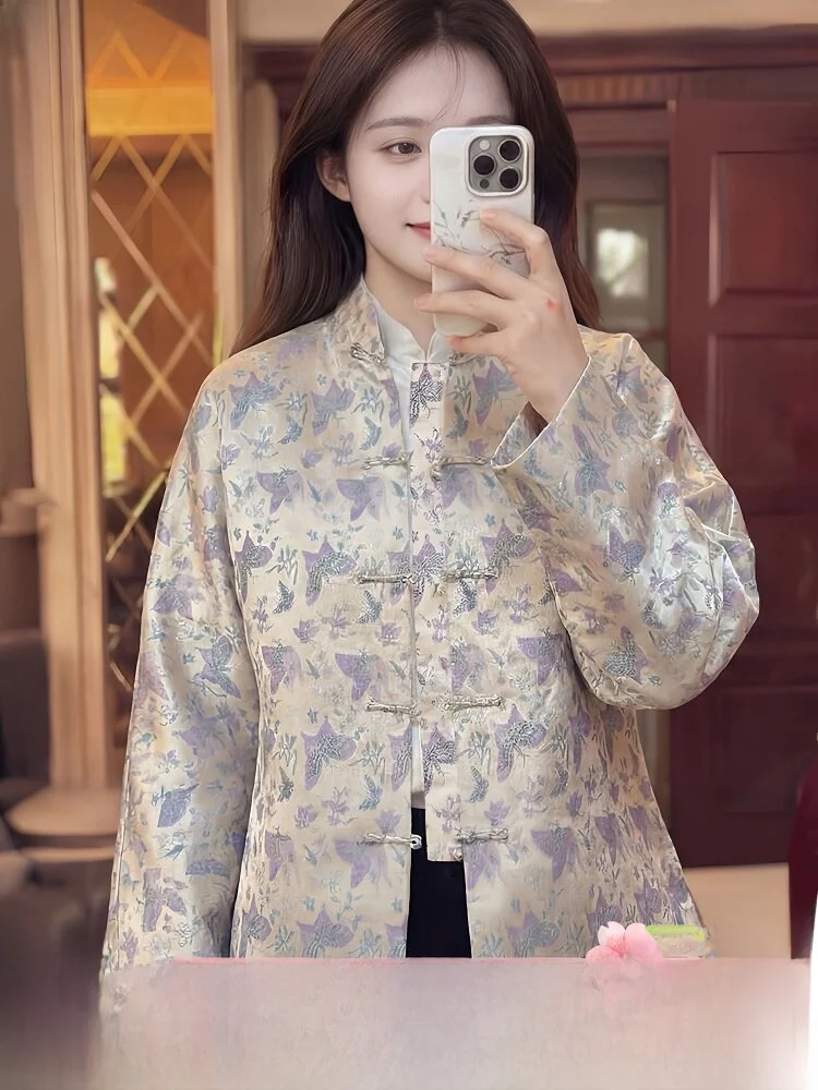 New Chinese Style Improved Silk Jacket Women's Early Spring Outerwear Silk Small Stand Collar Long Sleeve Shirt
New Chinese Style Improved Silk Jacket Women's Early Spring Outerwear Silk Small Stand Collar Long Sleeve Shirt