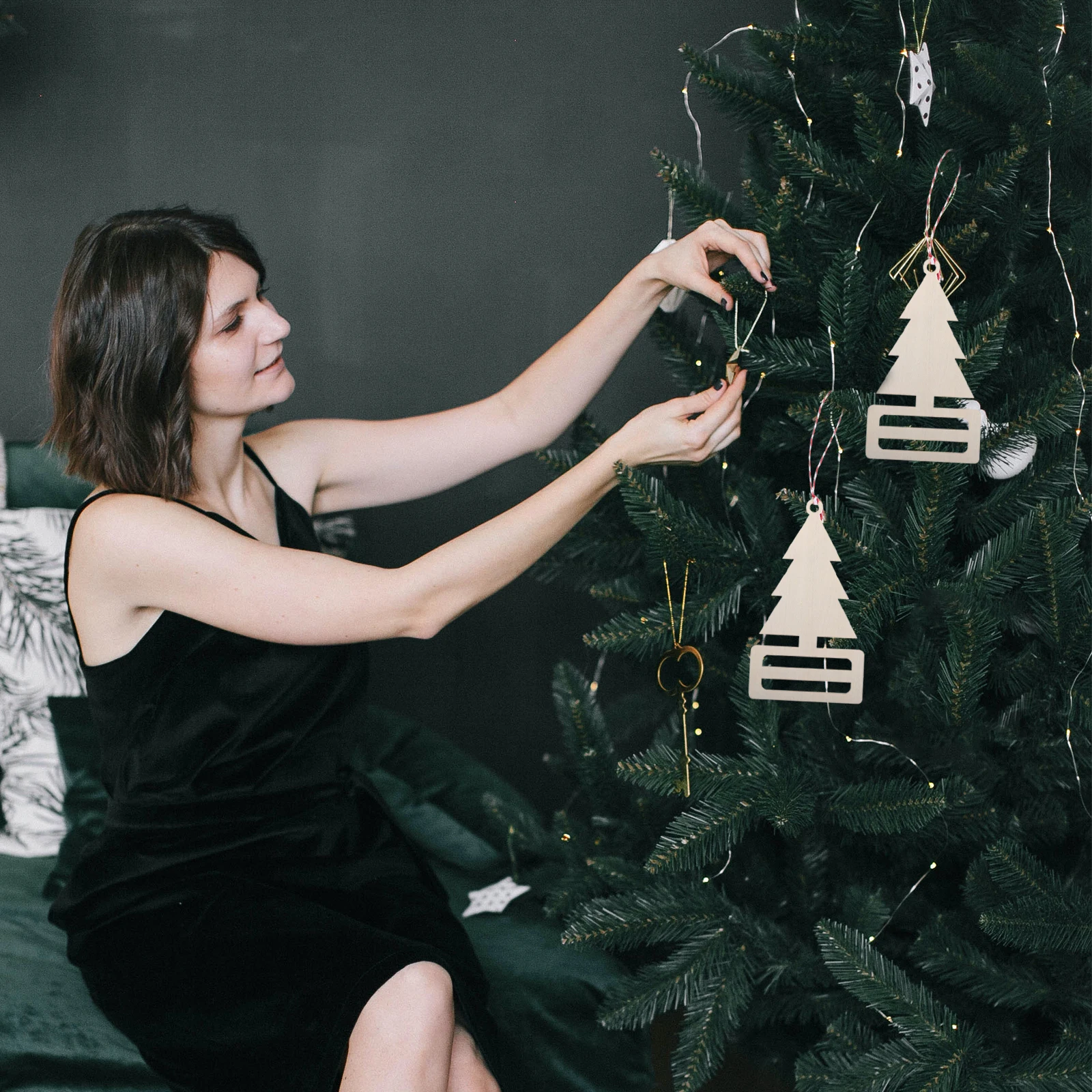 10Pcs DIY Painting Wooden Ornaments Unfinished Xmas Wood Pieces for Christmas Tree and Party Decorations Beige
10Pcs DIY Painting Wooden Ornaments Unfinished Xmas Wood Pieces for Christmas Tree and Party Decorations Beige