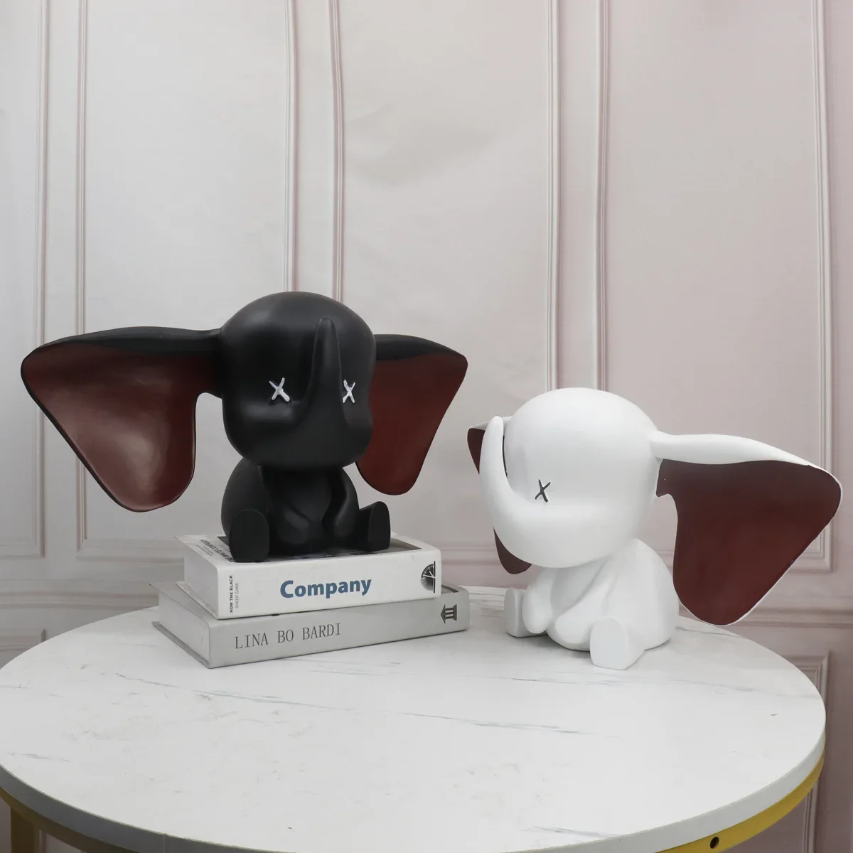 50cm Simple modern and creative big ears and small flying elephants Resin Art&Craft Home Decoration for Living Room living
50cm Simple modern and creative big ears and small flying elephants Resin Art&Craft Home Decoration for Living Room living
